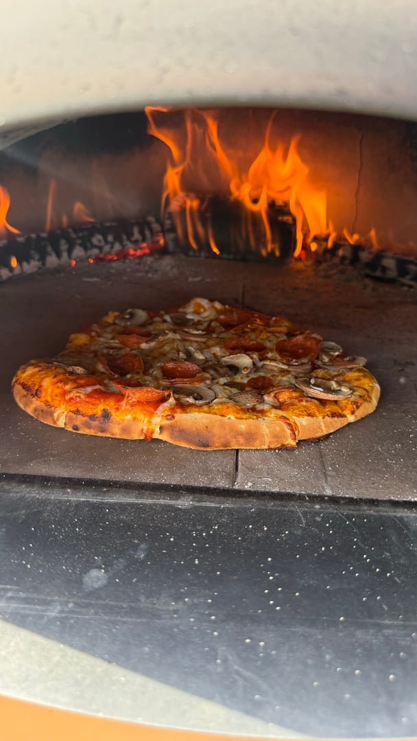 First time using the pizza oven and it went great — photo 2