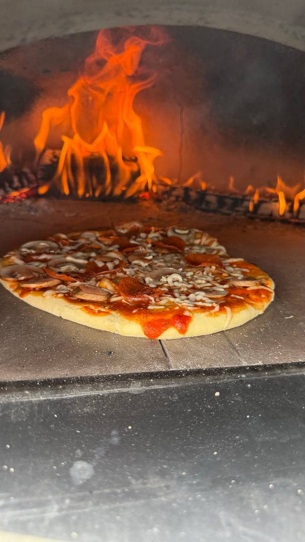 First time using the pizza oven and it went great — photo 3